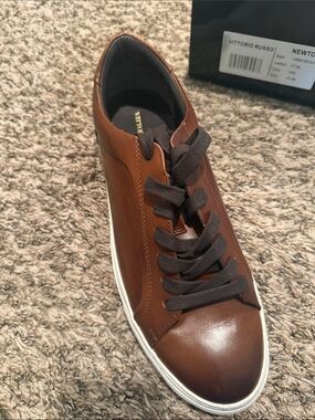 Vittorio Brown Leather Low-Top Sneaker with Black Laces